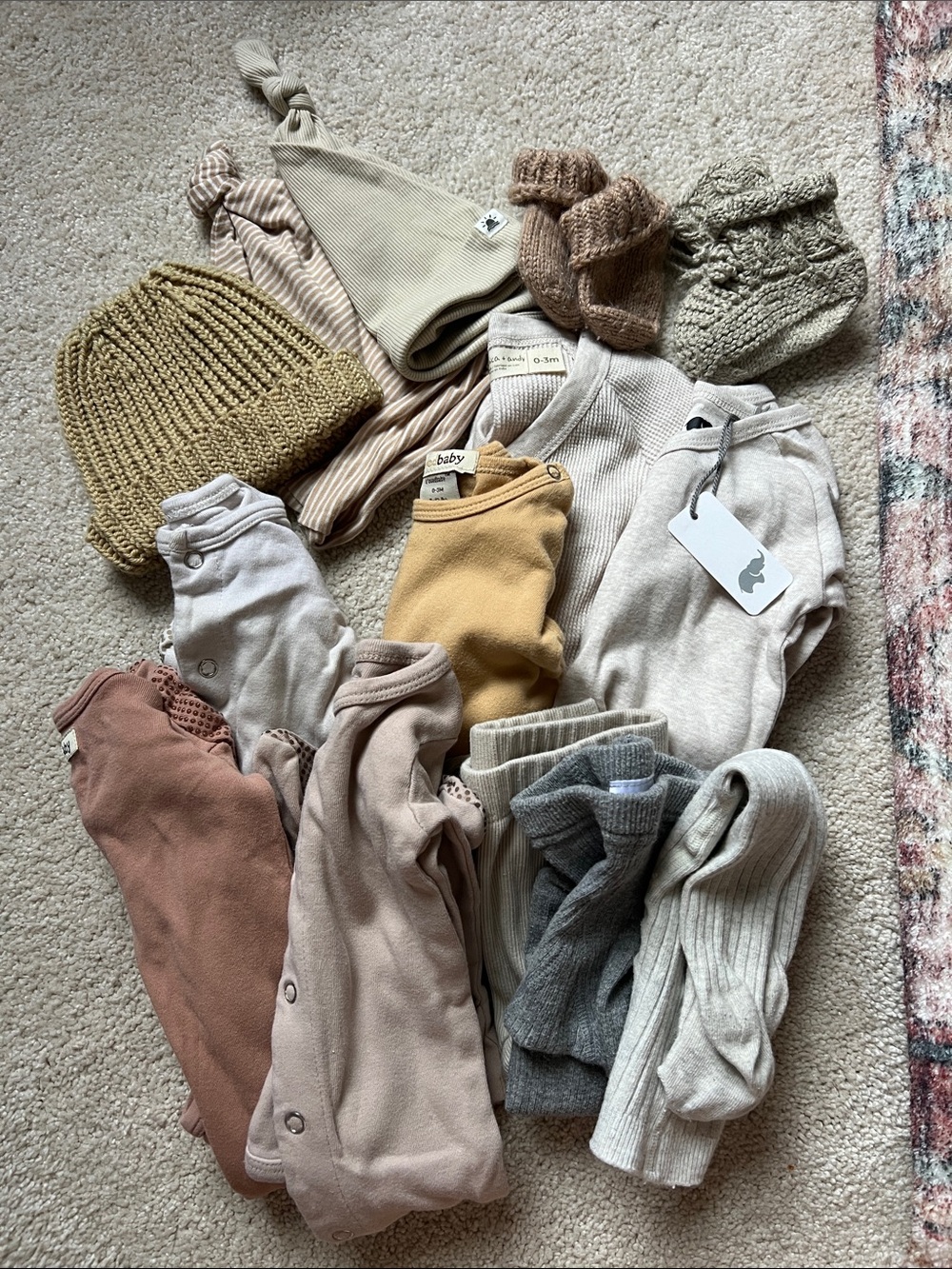 Neutral-Tone L’oved baby etc bundle newborn